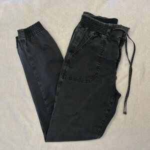 American Eagle fitted joggers gray